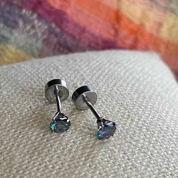 Earrings - Picture 2 of 2